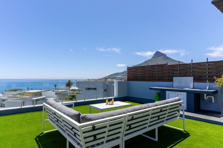 HOUGHTON VILLA (1)