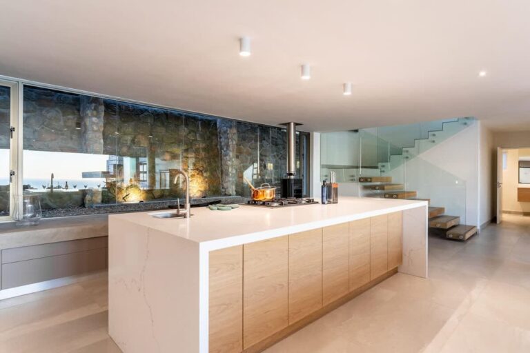 THE SUMMIT AT CAMPS BAY (13)