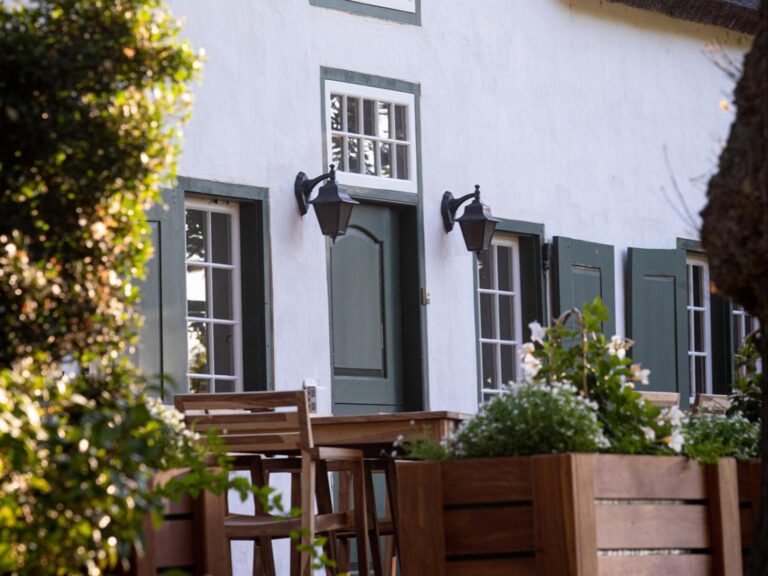 Manor House (24)
