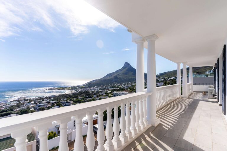 Gatsby Noir Villa (12)