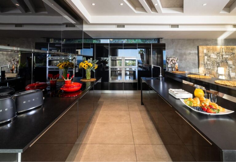 Kitchen - Pic 2