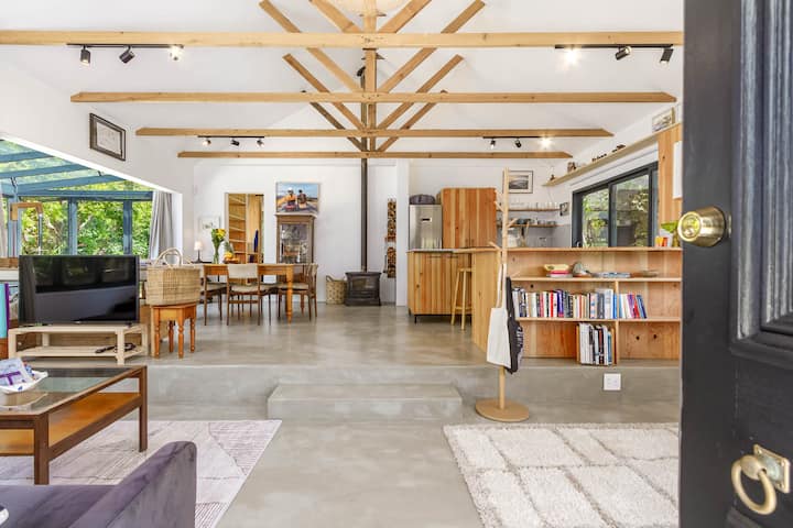 Squirrell Garden House (2)