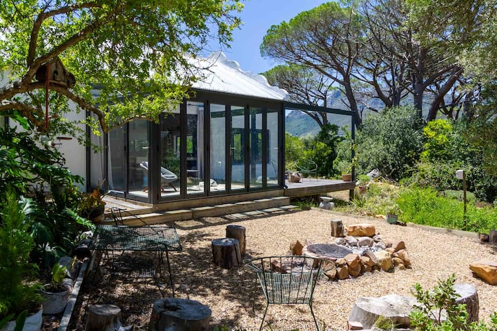 Squirrell Garden House (28)