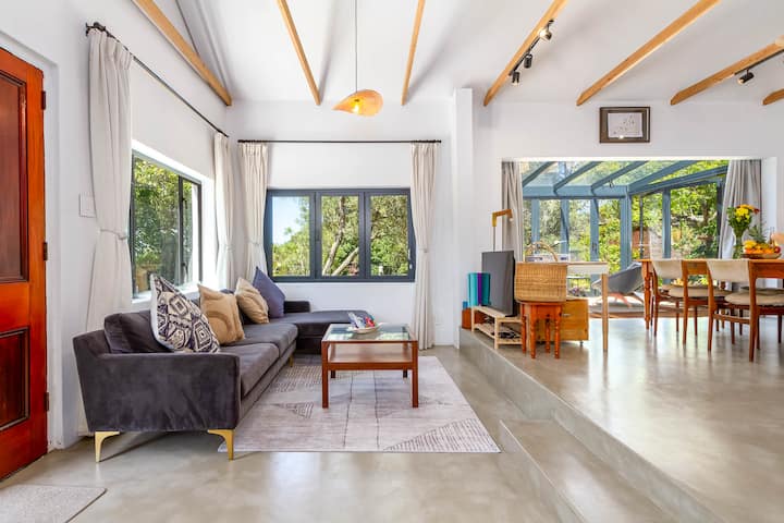Squirrell Garden House (3)