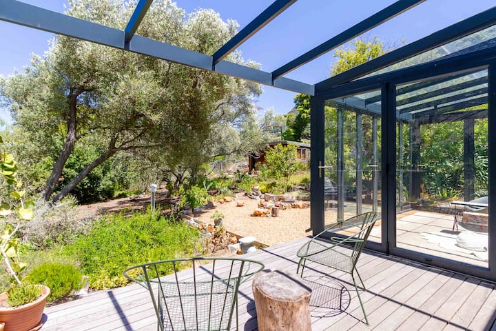 Squirrell Garden House (33)