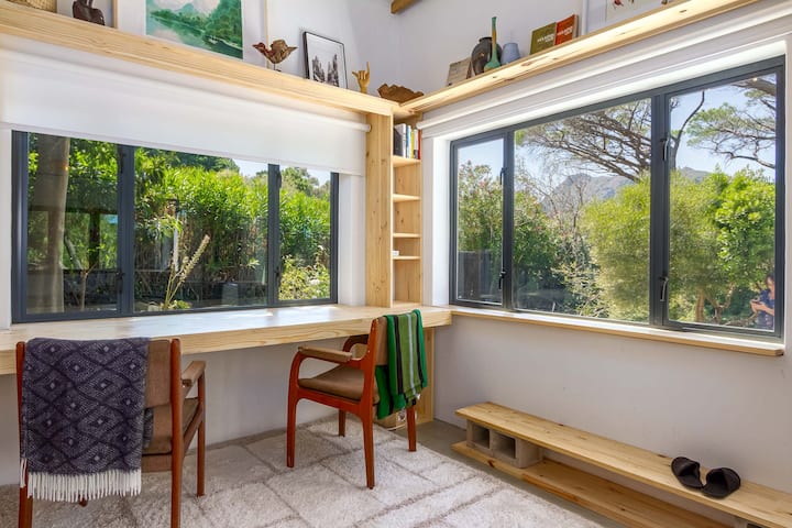 Squirrell Garden House (37)