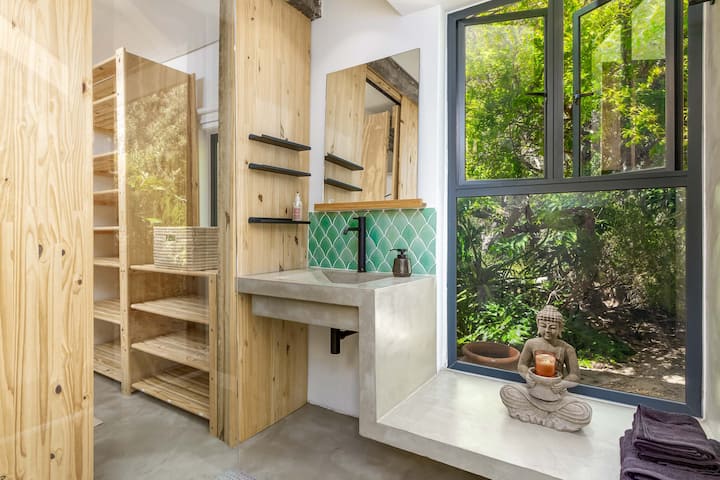 Squirrell Garden House (38)