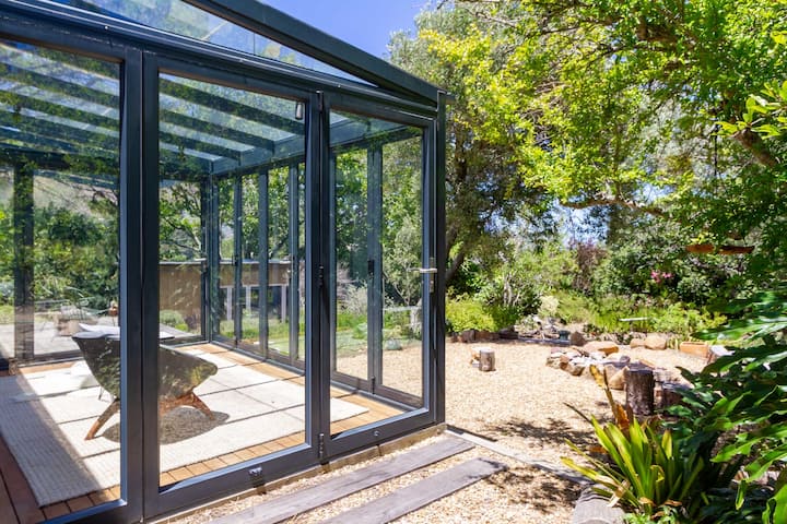 Squirrell Garden House (42)