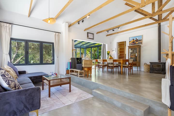 Squirrell Garden House (5)