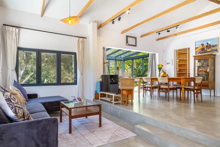 Squirrell Garden House (6)