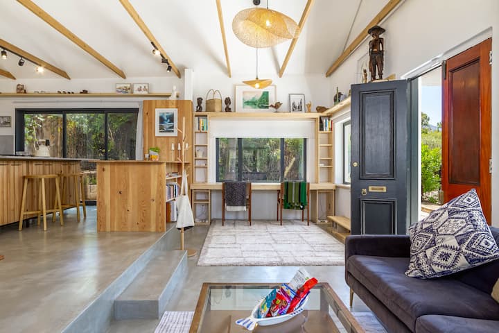 Squirrell Garden House (8)