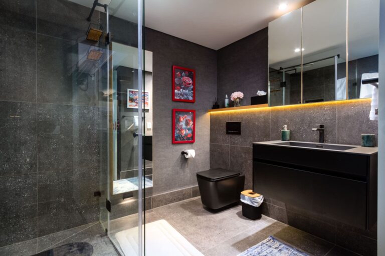 BATHROOM 101-Romney-1-l-28