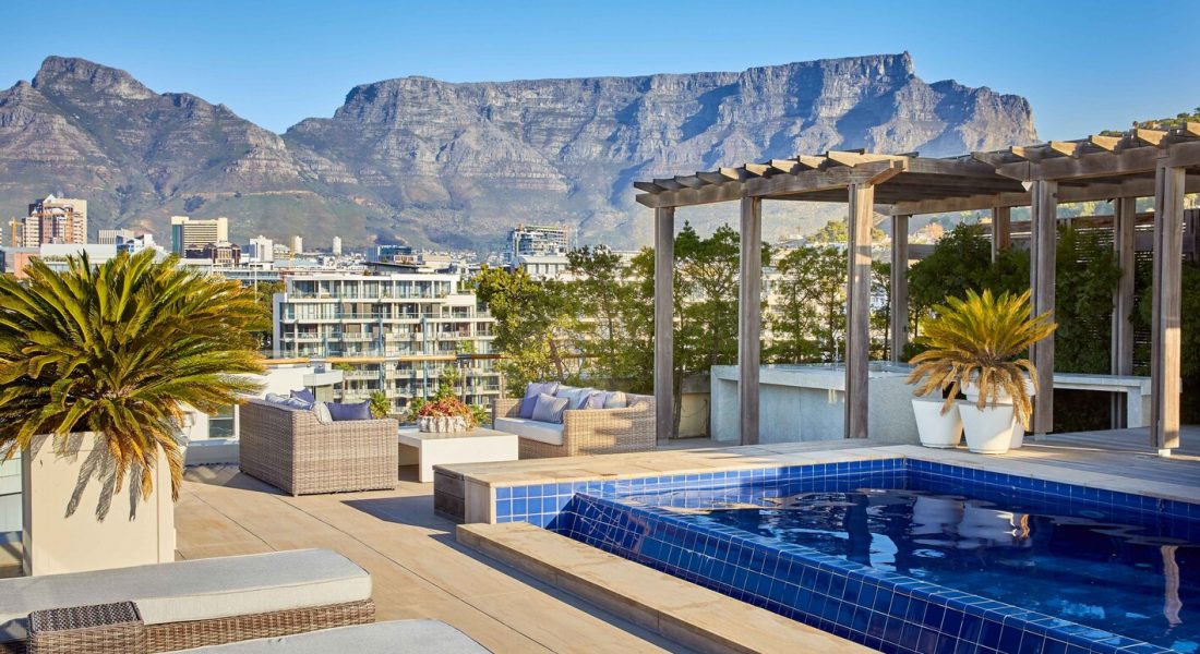 OO_CapeTown_Penthouse_PoolDeck_127